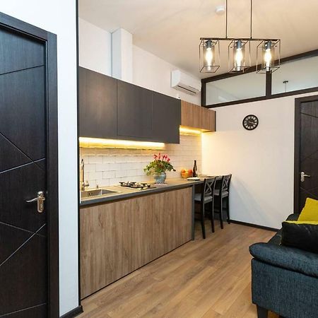 Appartamento Wehost Cozy Nest Tbilisi Esterno foto
