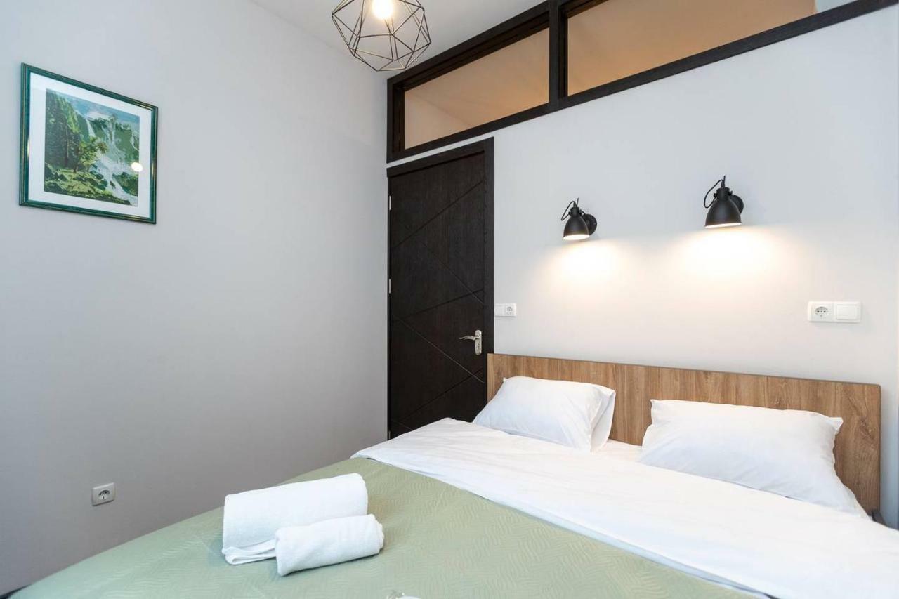 Appartamento Wehost Cozy Nest Tbilisi Esterno foto